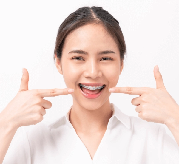 深咬矯正臉型會改變嗎?什麼是深咬?關於深咬矯正一篇文馬上懂!